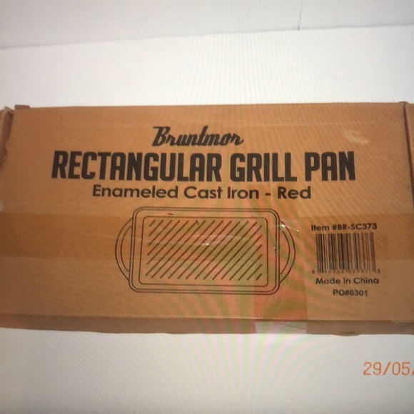 Bruntmor Pre-Seasoned Cast-Iron Rectangular Grill Pan - Picture 2 of 4